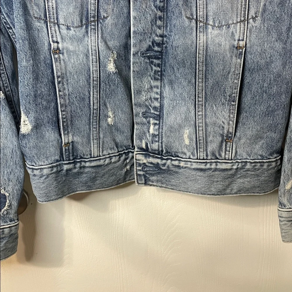 Calvin Klein Like New Men's Denim Jacket Acid Wash Patched Distressed Size Small